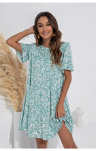 Afbeelding in Gallery-weergave laden, "Daria" Lässiges Blümchenkleid