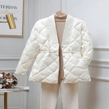 Afbeelding in Gallery-weergave laden, &quot;Laura&quot; Veste matelassée simple
