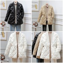 Afbeelding in Gallery-weergave laden, &quot;Laura&quot; Veste matelassée simple
