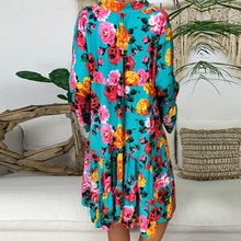 Afbeelding in Gallery-weergave laden, &quot;Carla&quot; Designer-Kleid mit Floralprint
